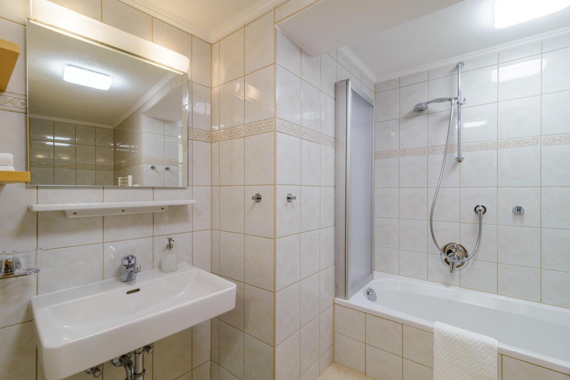 דירות פרטנאו Haus St. Bernard מראה חיצוני תמונה